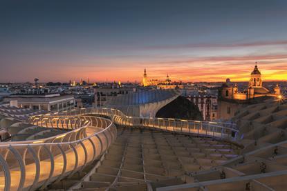 shutterstock_2195257467_cred Sarmad Al Lawati